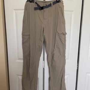 Columbia lightweight Omnishield cargo pants